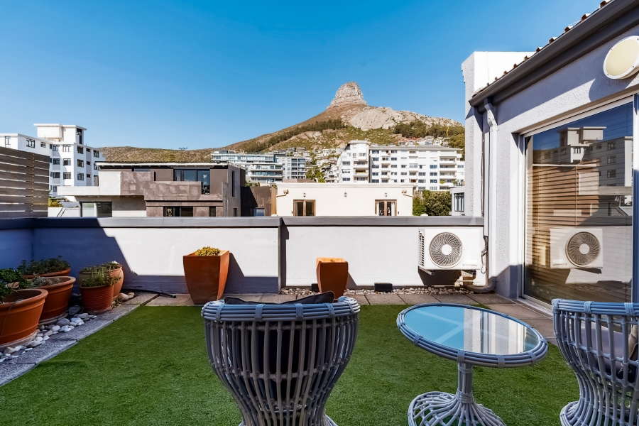 4 Bedroom Property for Sale in Bantry Bay Western Cape